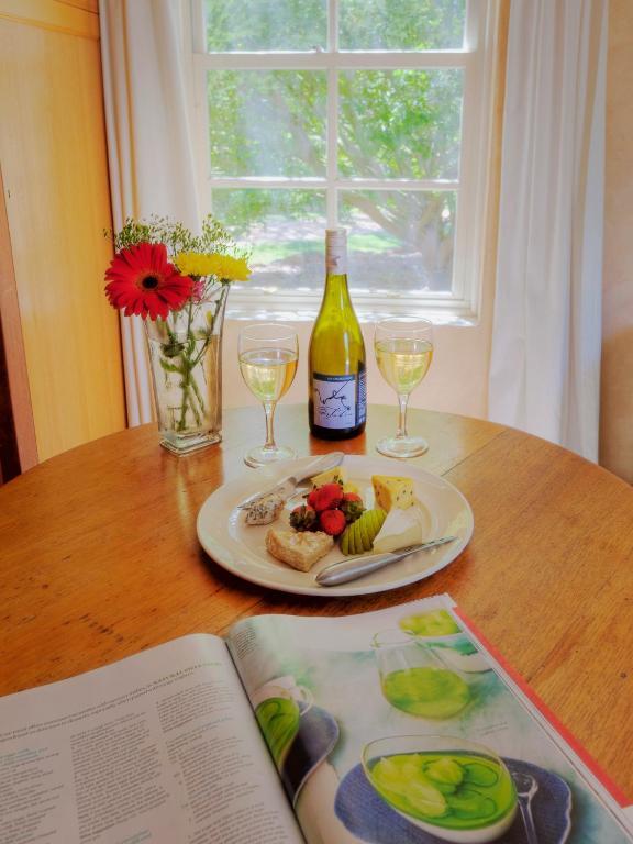 Vineyard Cottages Ballandean Room photo